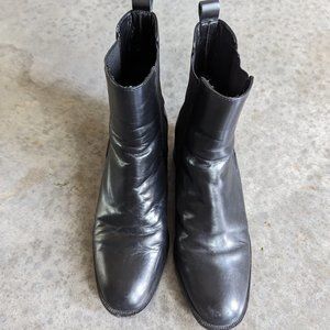 Ann Taylor Chelsea ankle boots